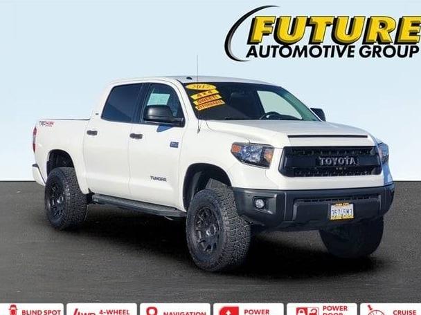 TOYOTA TUNDRA 2017 5TFDW5F15HX642455 image