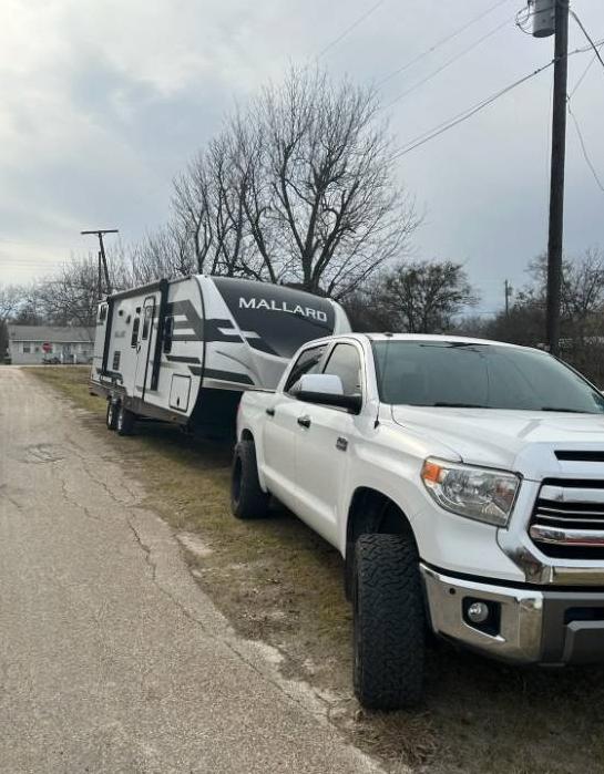 TOYOTA TUNDRA 2017 5TFAY5F17HX656760 image