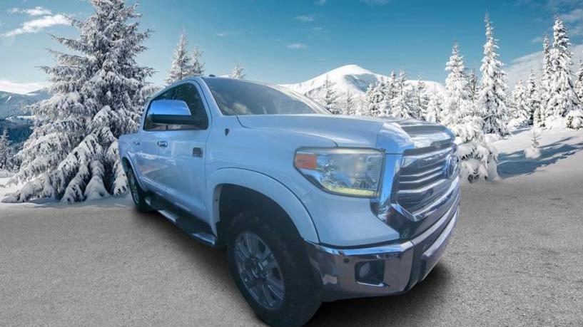 TOYOTA TUNDRA 2017 5TFAW5F1XHX621779 image