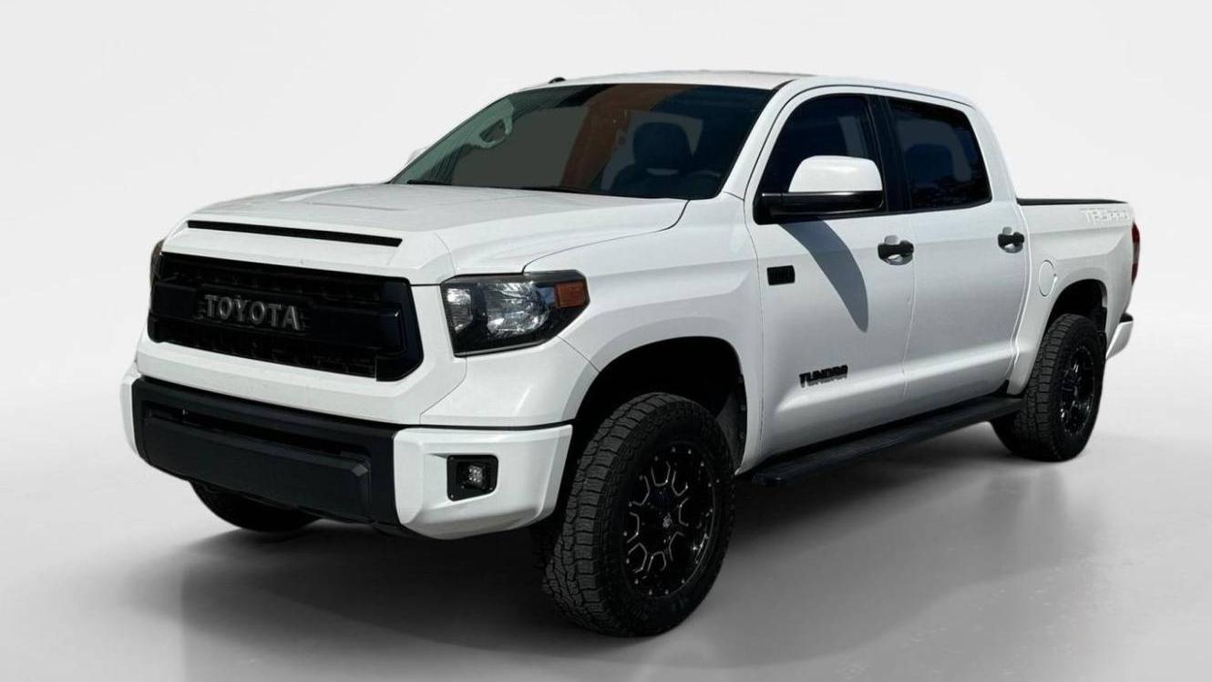 TOYOTA TUNDRA 2017 5TFDW5F16HX639211 image