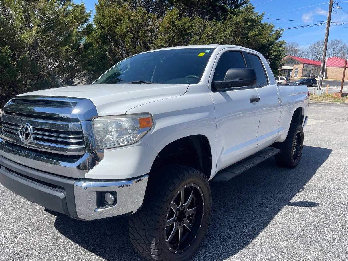 TOYOTA TUNDRA 2017 5TFRM5F19HX110265 image