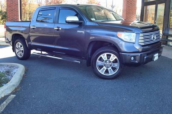 TOYOTA TUNDRA 2017 5TFAY5F15HX599801 image