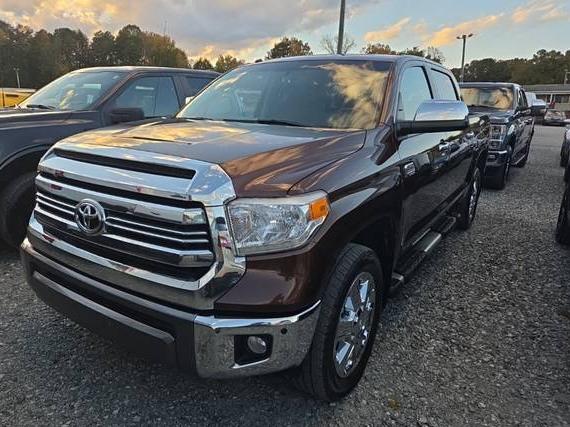 TOYOTA TUNDRA 2017 5TFAY5F15HX607895 image TOYOTA TUNDRA 2017 5TFAY5F15HX607895 image