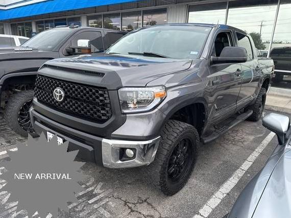 TOYOTA TUNDRA 2017 5TFDW5F11HX599782 image