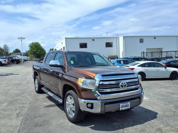 TOYOTA TUNDRA 2017 5TFAW5F13HX603639 image