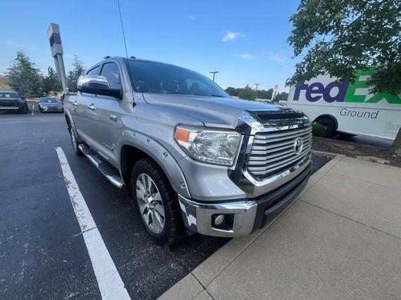 TOYOTA TUNDRA 2017 5TFHW5F15HX657202 image