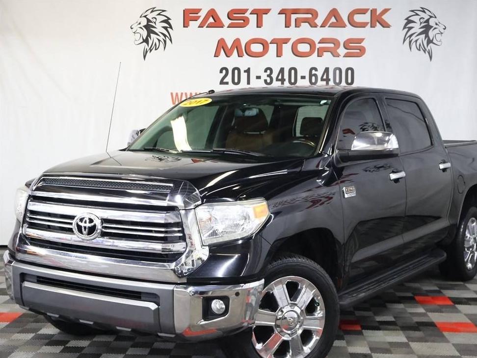 TOYOTA TUNDRA 2017 5TFAW5F16HX648784 image