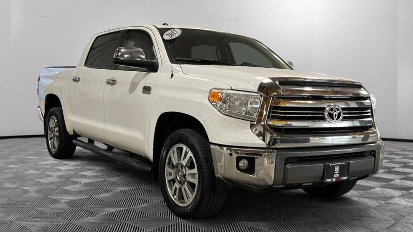 TOYOTA TUNDRA 2017 5TFAY5F12HX665608 image