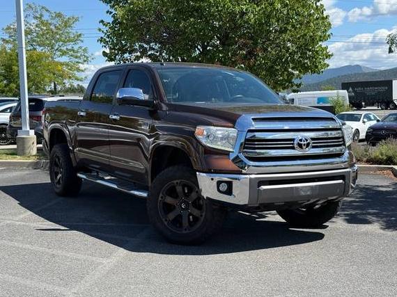 TOYOTA TUNDRA 2017 5TFAW5F15HX623505 image