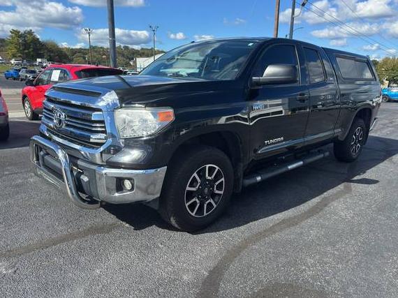TOYOTA TUNDRA 2017 5TFUW5F10HX673158 image