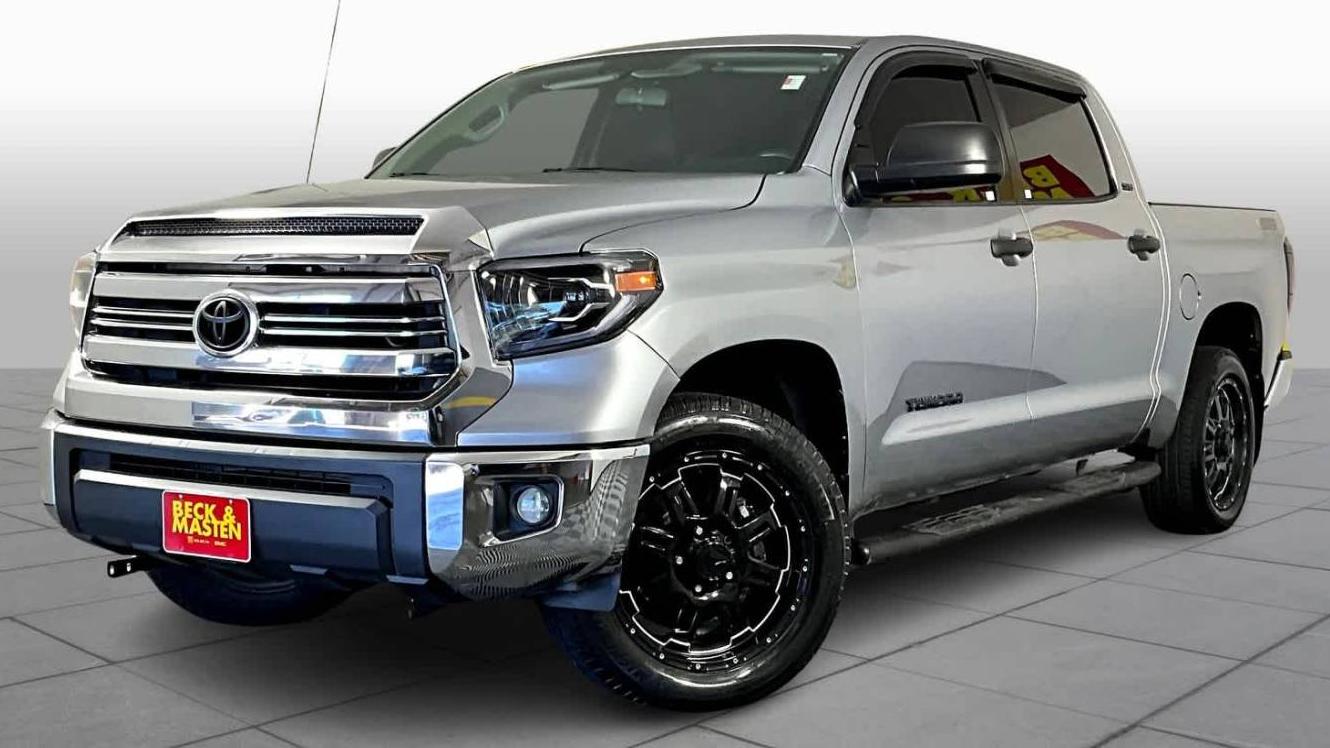 TOYOTA TUNDRA 2017 5TFEM5F11HX115541 image