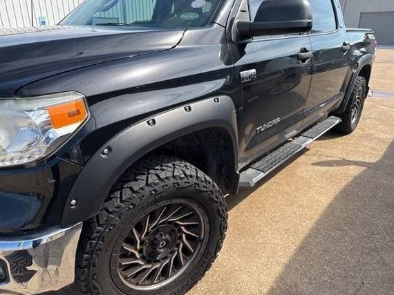 TOYOTA TUNDRA 2017 5TFEW5F16HX223857 image