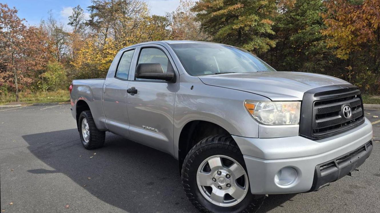 TOYOTA TUNDRA 2012 5TFUM5F13CX031774 image