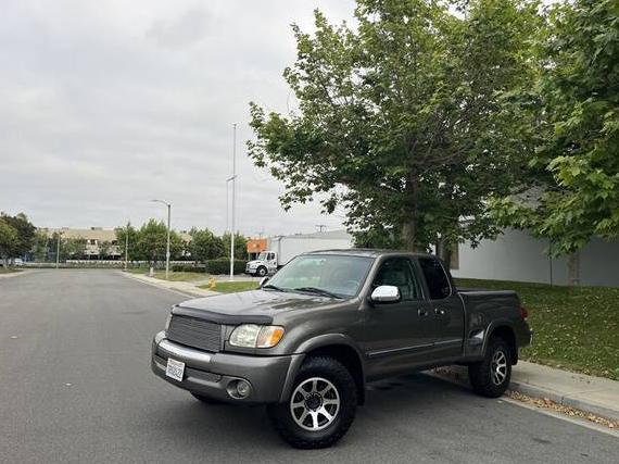 TOYOTA TUNDRA 2004 5TBBT44184S451635 image