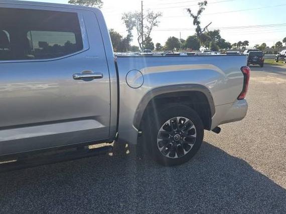 TOYOTA TUNDRA 2024 5TFJC5DB4RX076118 image