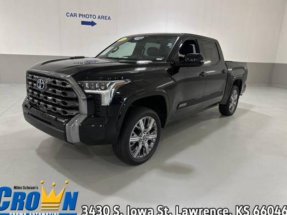 TOYOTA TUNDRA 2024 5TFNC5DB4RX058090 image