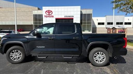 TOYOTA TUNDRA 2024 5TFLA5DB1RX209108 image