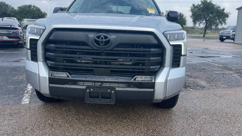 TOYOTA TUNDRA 2024 5TFWC5DB2RX073823 image