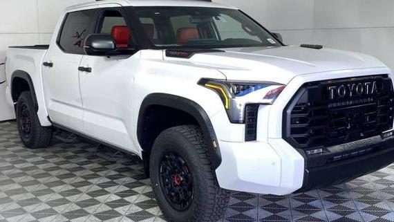 TOYOTA TUNDRA 2024 5TFPC5DB8RX069330 image