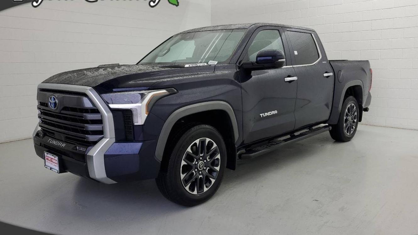 TOYOTA TUNDRA 2024 5TFJC5DB7RX069325 image