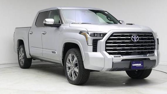 TOYOTA TUNDRA 2024 5TFVC5DB6RX041064 image