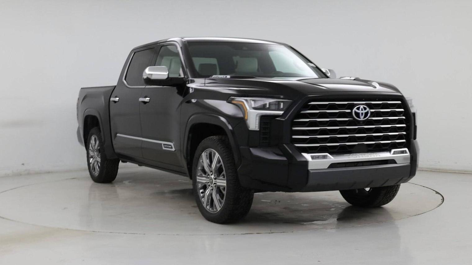 TOYOTA TUNDRA 2024 5TFVC5DB9RX044797 image