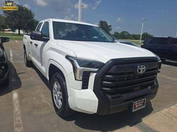 TOYOTA TUNDRA 2024 5TFKB5CD8RX001898 image