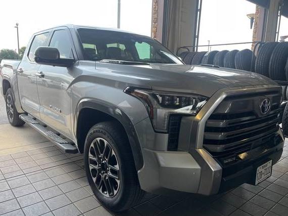 TOYOTA TUNDRA 2024 5TFJC5DB8RX050623 image
