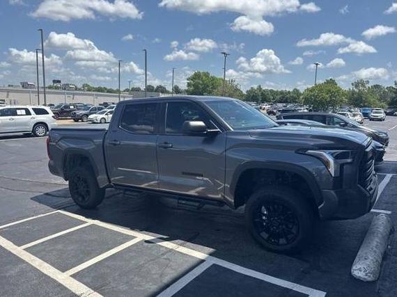 TOYOTA TUNDRA 2024 5TFLA5DB1RX199339 image
