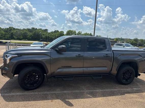 TOYOTA TUNDRA 2024 5TFLA5DB9RX194695 image