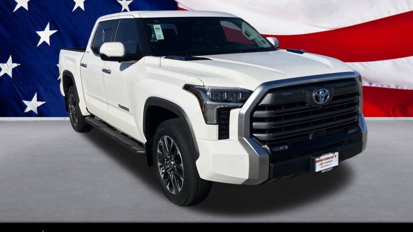 TOYOTA TUNDRA 2024 5TFJC5DB4RX064146 image