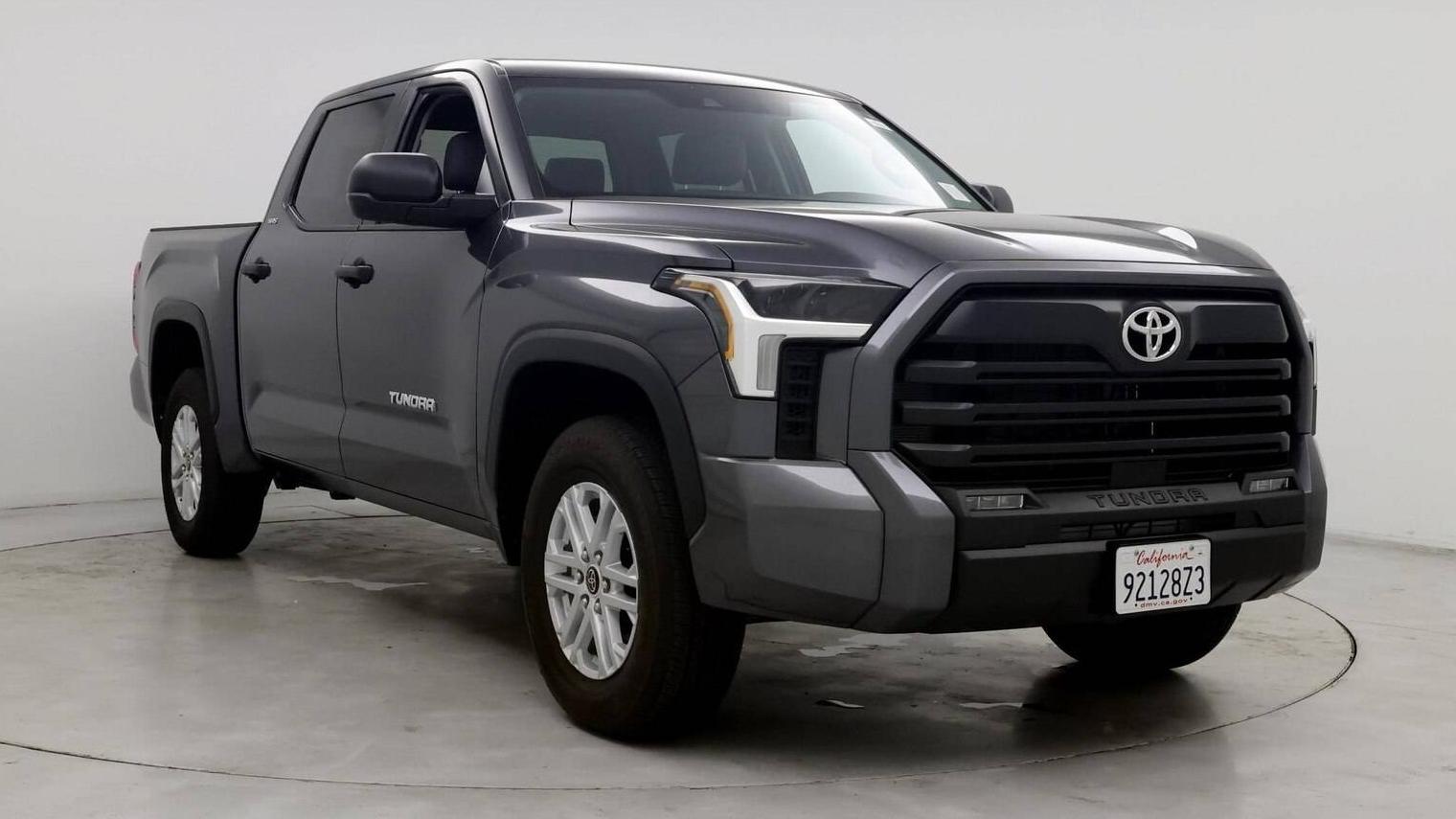 TOYOTA TUNDRA 2024 5TFLA5DB1RX231111 image