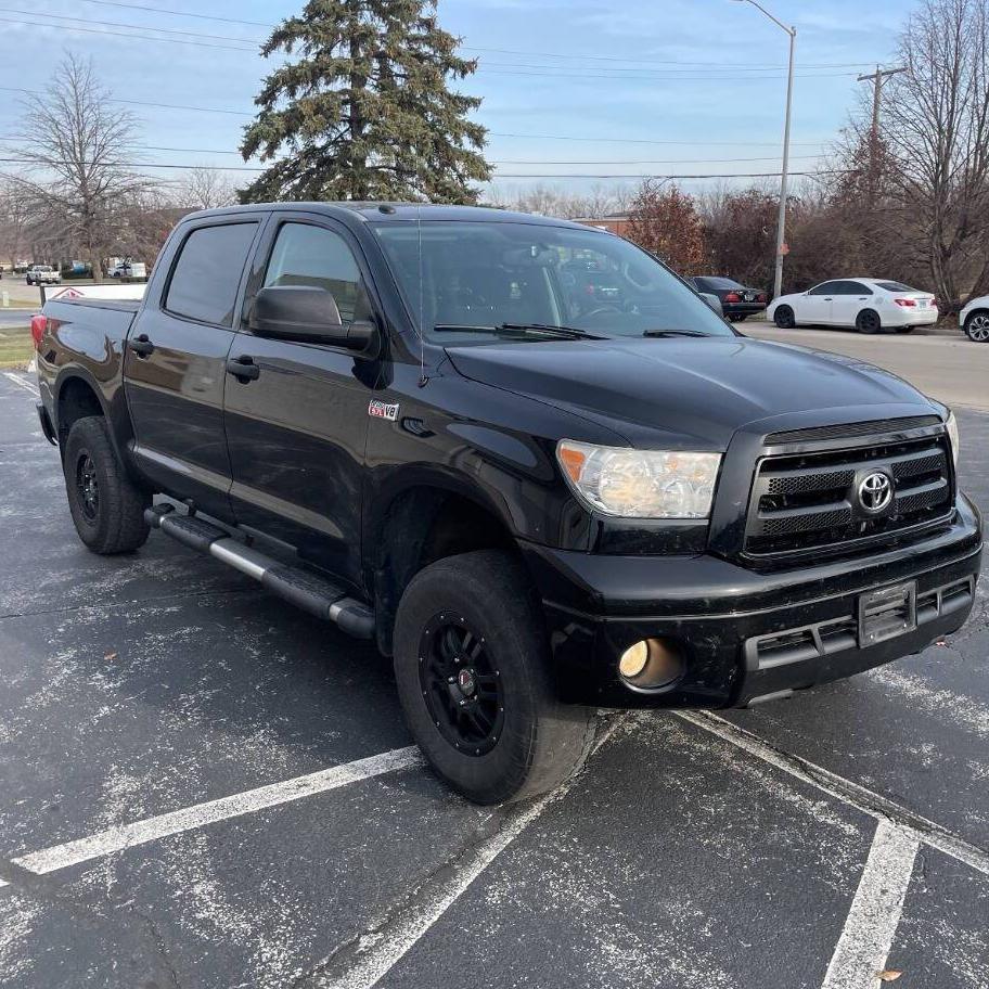 TOYOTA TUNDRA 2011 5TFDW5F17BX171688 image