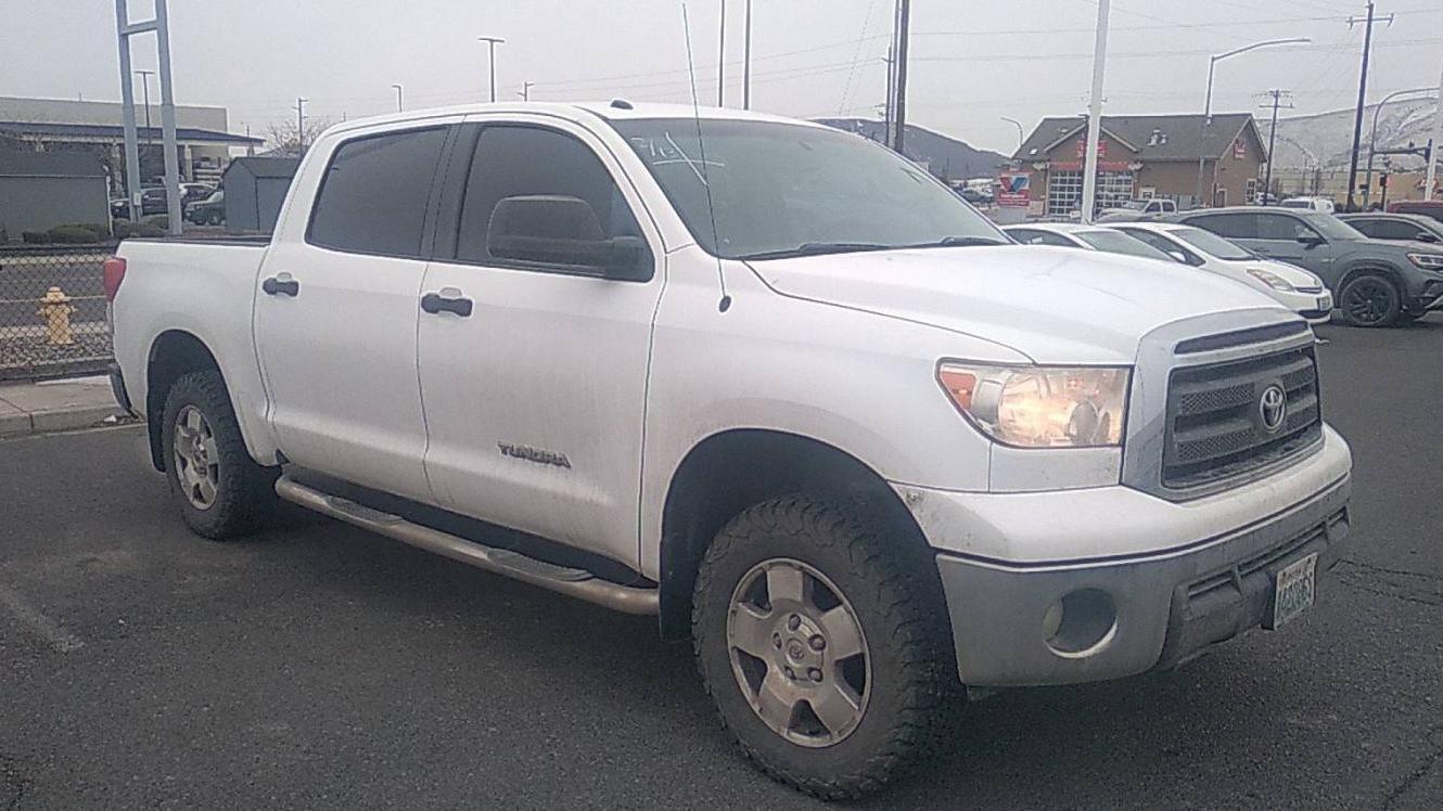 TOYOTA TUNDRA 2011 5TFDM5F17BX017097 image