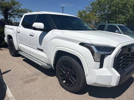 TOYOTA TUNDRA 2022 5TFLA5DB8NX016092 image