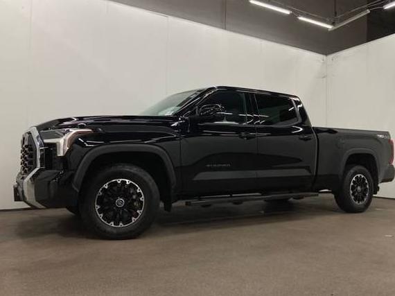 TOYOTA TUNDRA 2022 5TFLA5EC8NX008646 image
