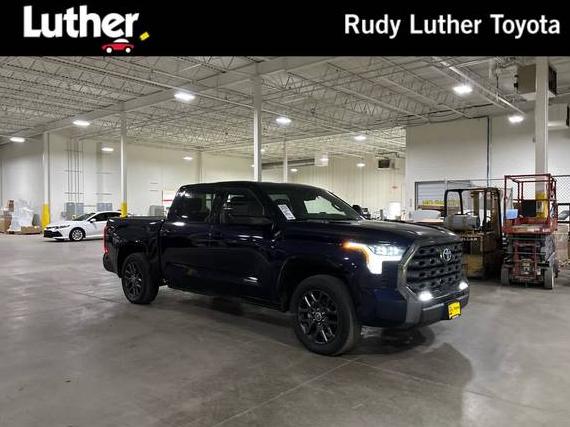 TOYOTA TUNDRA 2022 5TFNC5DB7NX011646 image