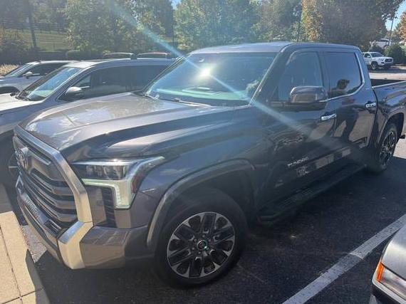 TOYOTA TUNDRA 2022 5TFJA5DB1NX002042 image