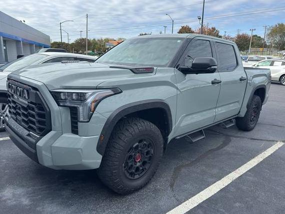 TOYOTA TUNDRA 2022 5TFPC5DB2NX007688 image