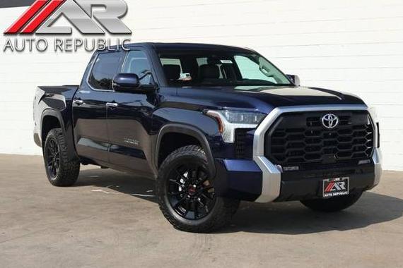 TOYOTA TUNDRA 2022 5TFJA5DBXNX049022 image