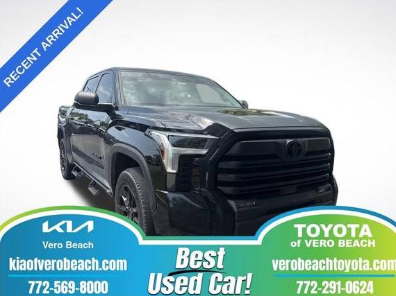 TOYOTA TUNDRA 2022 5TFLA5DB1NX055462 image