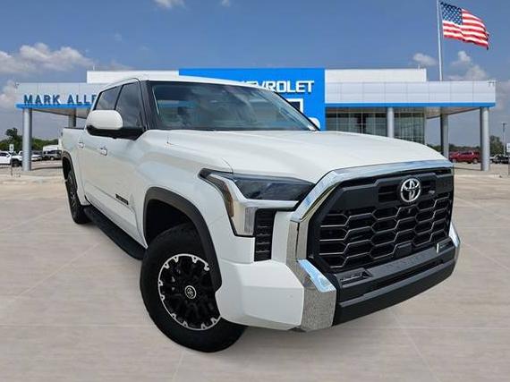 TOYOTA TUNDRA 2022 5TFLA5DB3NX033026 image