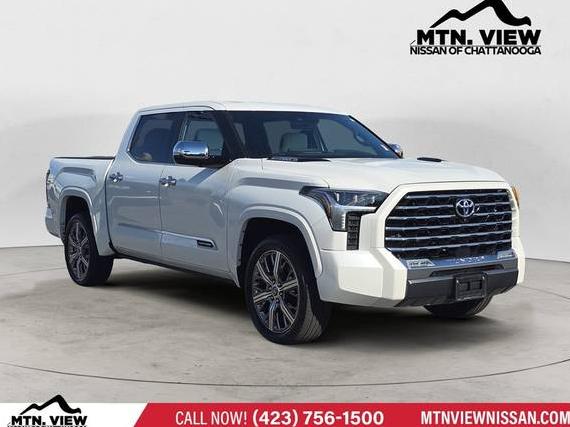 TOYOTA TUNDRA 2022 5TFVC5DB9NX010580 image