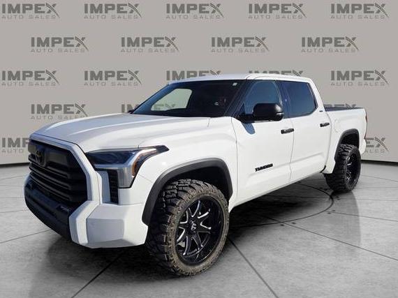 TOYOTA TUNDRA 2022 5TFLA5DB9NX053796 image