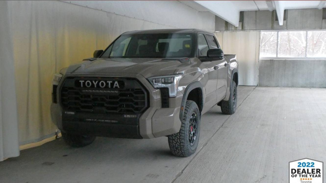 TOYOTA TUNDRA 2025 5TFPC5DB5SX090688 image