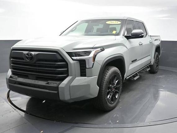 TOYOTA TUNDRA 2025 5TFLA5DB8SX285110 image