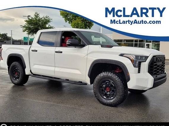 TOYOTA TUNDRA 2025 5TFPC5DB1SX090638 image