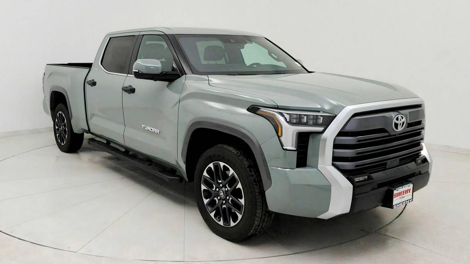 TOYOTA TUNDRA 2025 5TFJA5ECXSX038234 image