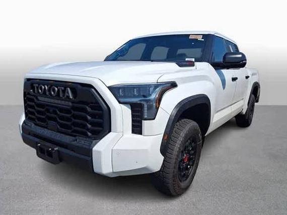 TOYOTA TUNDRA 2025 5TFPC5DB1SX105915 image