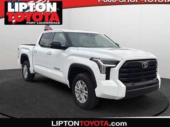 TOYOTA TUNDRA 2025 5TFLA5DB0SX255986 image